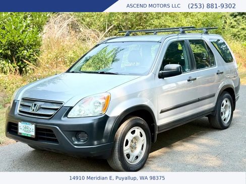 Used 2005 Honda CR-V LX image 1