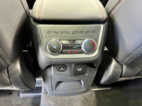 Used 2025 Ford Explorer ST w/ Sun And Sound Package AWD/4WD image 22