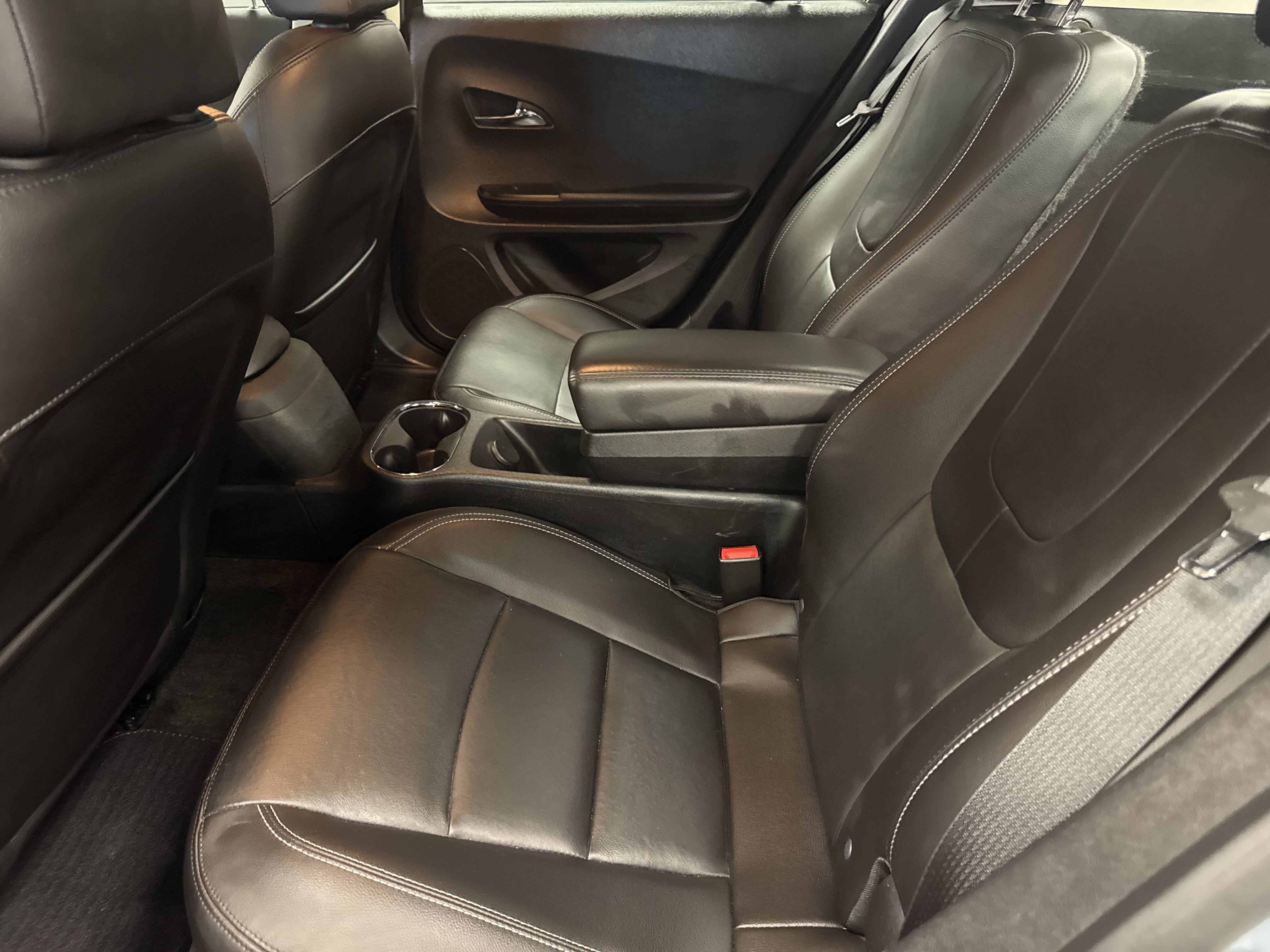 Used 2015 Chevrolet Volt Premium w/ Premium Trim Package FWD image 14