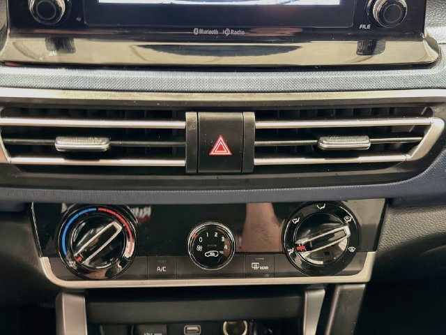 Used 2021 Kia Seltos S FWD image 14