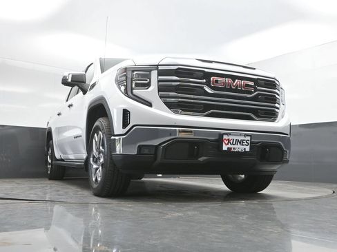 Used 2025 GMC Sierra 1500 SLT w/ SLT Premium Package AWD/4WD image 33