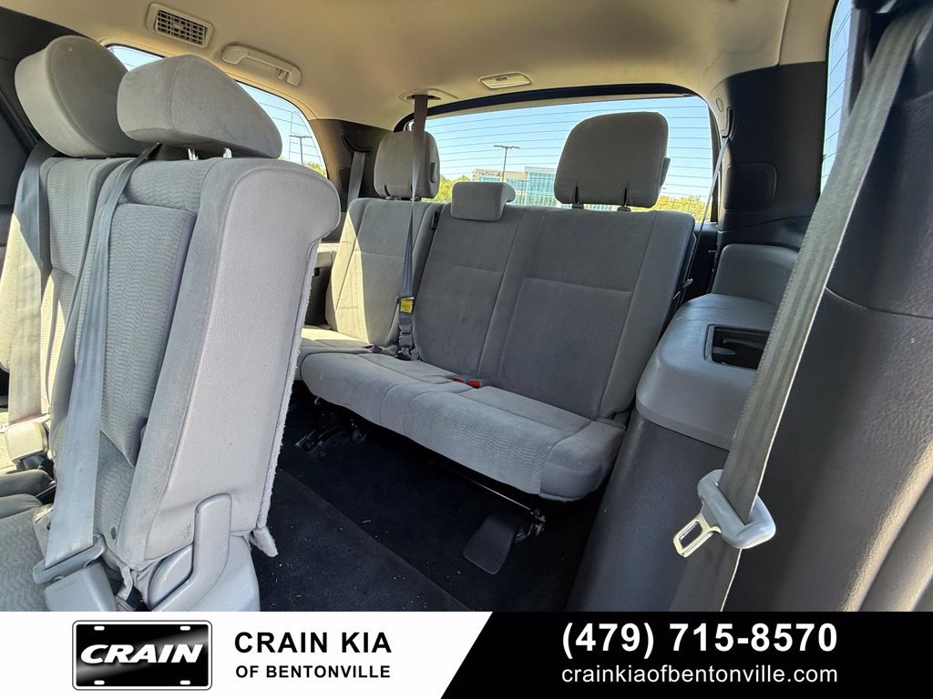 Used 2018 Toyota Sequoia SR5 AWD/4WD image 25