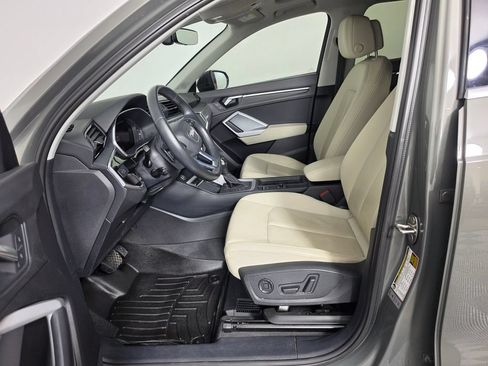Used 2022 Audi Q3 2.0T Premium Plus w/ Premium Plus Package AWD/4WD image 2