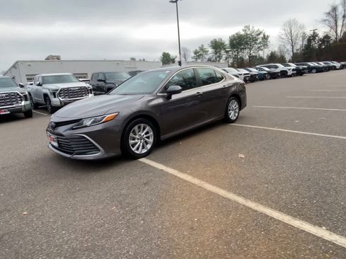 Used 2023 Toyota Camry LE image 12