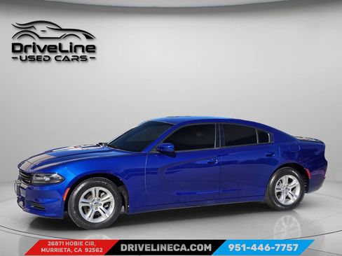 Used 2020 Dodge Charger SXT image 11