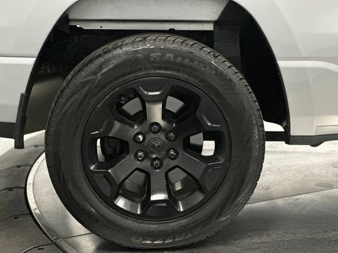 Used 2019 RAM 1500 Big Horn RWD image 27