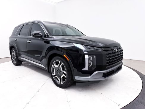 Used 2023 Hyundai Palisade Limited image 16