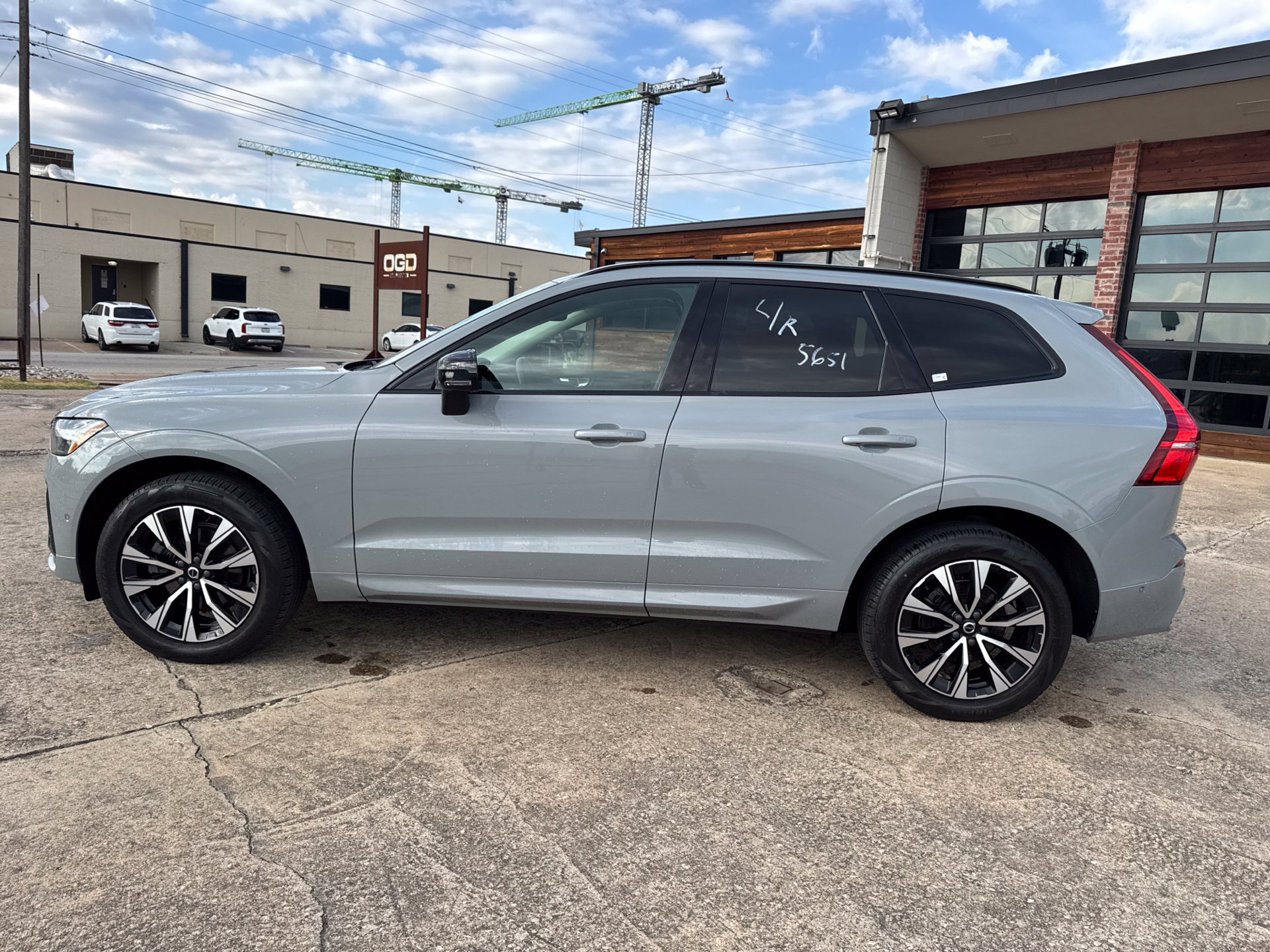 Used 2024 Volvo XC60 B5 Plus w/ Climate Package AWD/4WD image 10
