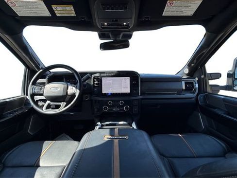 Used 2023 Ford F350 Platinum w/ FX4 Off-Road Package image 22