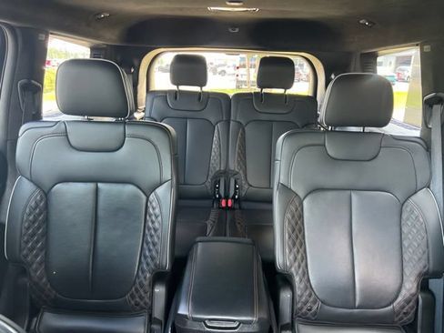 Used 2023 Jeep Grand Cherokee L Summit AWD/4WD image 19