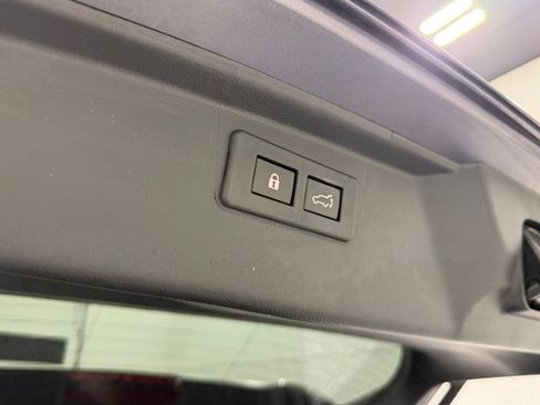 Used 2022 Subaru Outback Premium AWD/4WD image 25