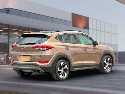 Used 2016 Hyundai Tucson Limited w/ Option Group 03 AWD/4WD image 11