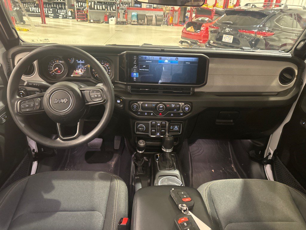 Used 2026 Jeep Gladiator Sport AWD/4WD image 45