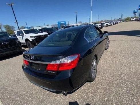 Used 2013 Honda Accord Sport image 2