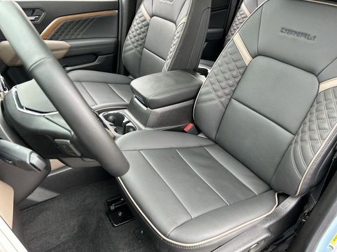 Used 2026 GMC Canyon Denali image 20