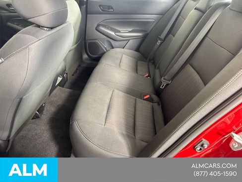 Used 2025 Nissan Altima 2.5 SV FWD image 24