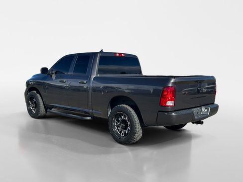 Used 2019 RAM 1500 Express w/ Express Value Package image 3