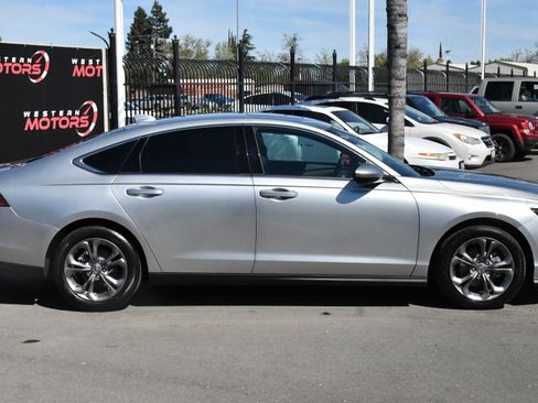 Used 2024 Honda Accord EX image 9