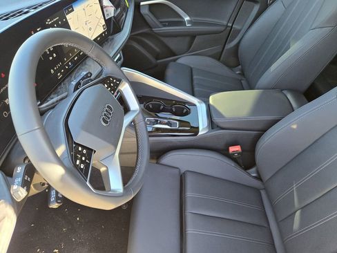 New 2025 Audi Q5 Prestige image 17
