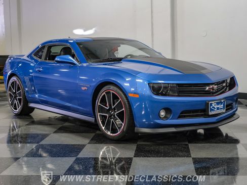 Used 2013 Chevrolet Camaro LT w/ Hot Wheels Special Edition RWD image 16