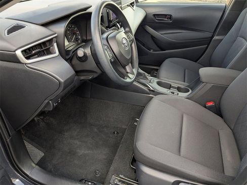 Used 2025 Toyota Corolla LE image 16