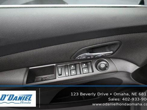 Used 2016 Chevrolet Cruze LT FWD image 24