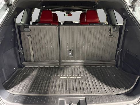 Used 2021 Toyota Highlander XSE image 5