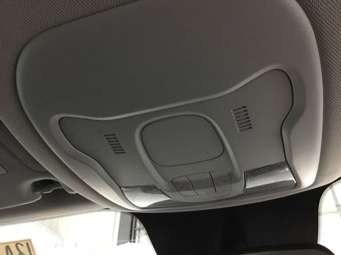 Used 2020 Jeep Renegade Sport w/ Sport Appearance Group FWD image 27