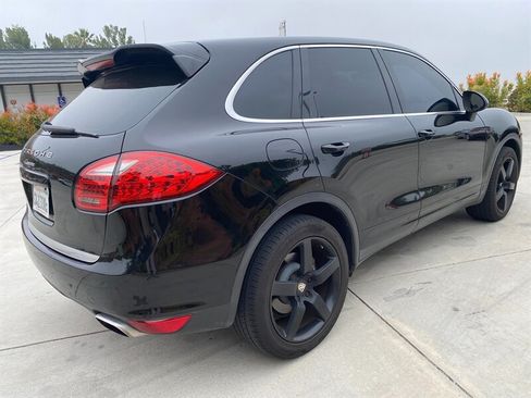 Used 2012 Porsche Cayenne AWD/4WD image 10