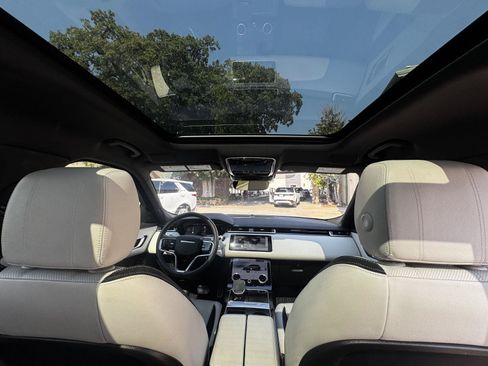 Certified 2021 Land Rover Range Rover Velar R-Dynamic S AWD/4WD image 18