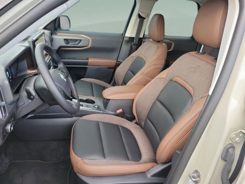 New 2025 Ford Bronco Sport Outer Banks image 9