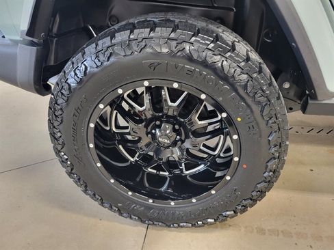 Used 2023 Jeep Wrangler Unlimited Sport AWD/4WD image 17