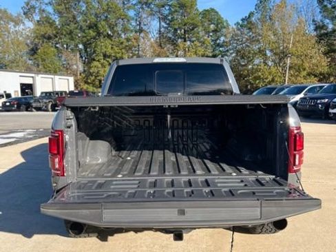 Used 2018 Ford F150 Raptor w/ Equipment Group 802A Luxury image 10