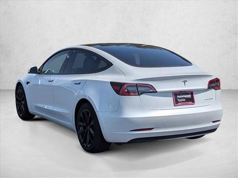 Used 2022 Tesla Model 3 Long Range AWD/4WD image 8