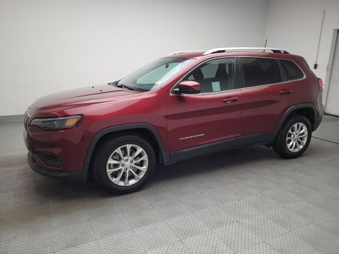 Used 2019 Jeep Cherokee Latitude w/ Popular Appearance Group image 2