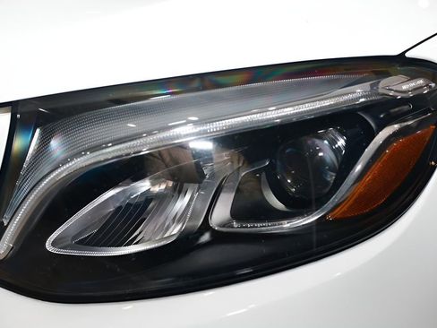 Used 2019 Mercedes-Benz GLC 63 AMG 4MATIC image 35