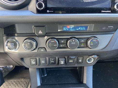 Used 2022 Toyota Tacoma TRD Sport w/ Technology Package AWD/4WD image 25