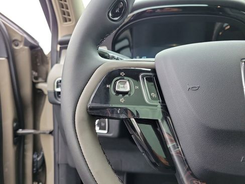 New 2026 Lincoln Corsair Premiere AWD/4WD image 23