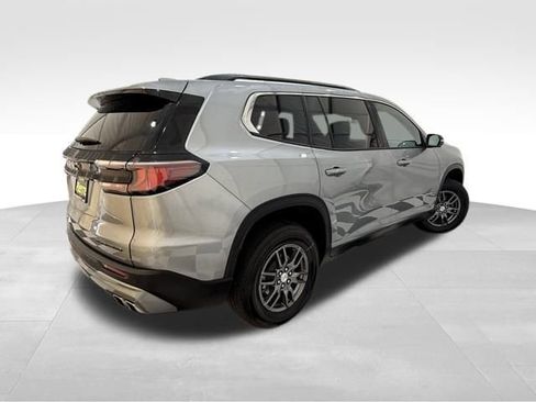 Used 2025 GMC Acadia Elevation image 6