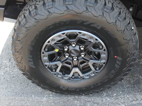 New 2026 Ford F150 Raptor w/ Equipment Group 803A Raptor R AWD/4WD image 2