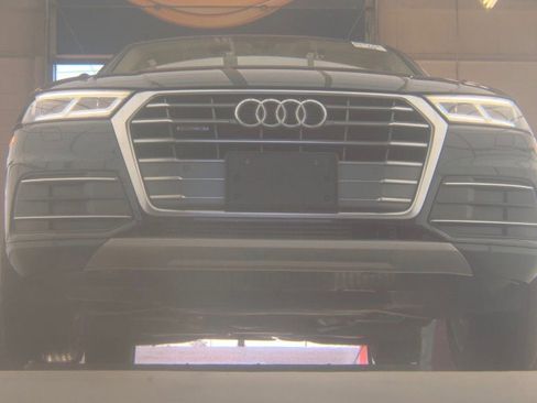 Used 2018 Audi Q5 2.0T Premium Plus w/ Premium Plus Package image 16