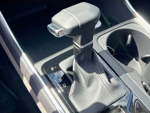 New 2026 Kia Carnival EX FWD image 17