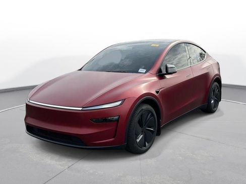 Used 2026 Tesla Model Y Long Range image 4