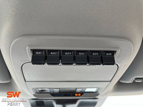 New 2026 Ford F250 XL w/ XL Chrome Package image 19