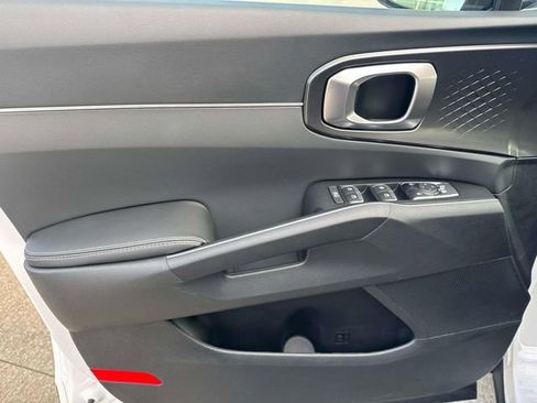 New 2026 Kia Sorento LX FWD image 23