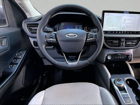 Used 2023 Ford Escape SE FWD image 9
