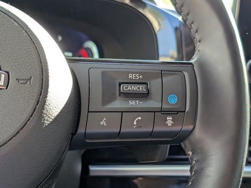 Used 2025 Nissan Pathfinder Platinum w/ Cargo Package image 30