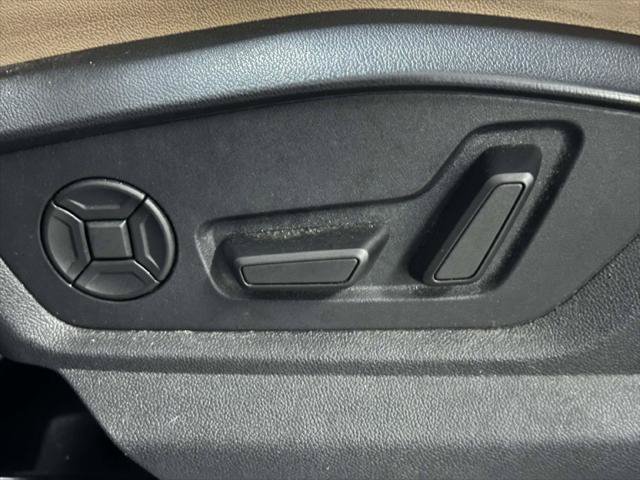 Used 2023 Audi Q8 Premium Plus AWD/4WD image 18
