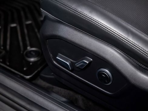 Used 2024 Hyundai Santa Fe Limited image 19