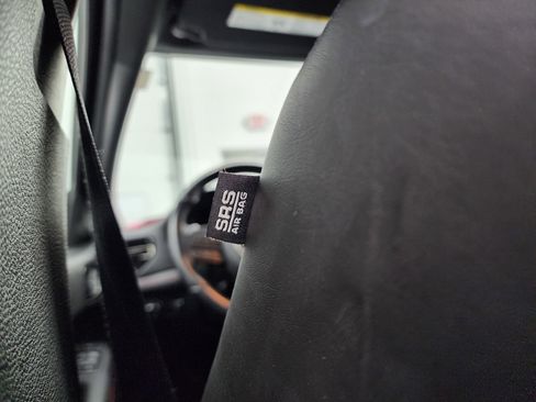 Used 2024 Dodge Durango GT image 40